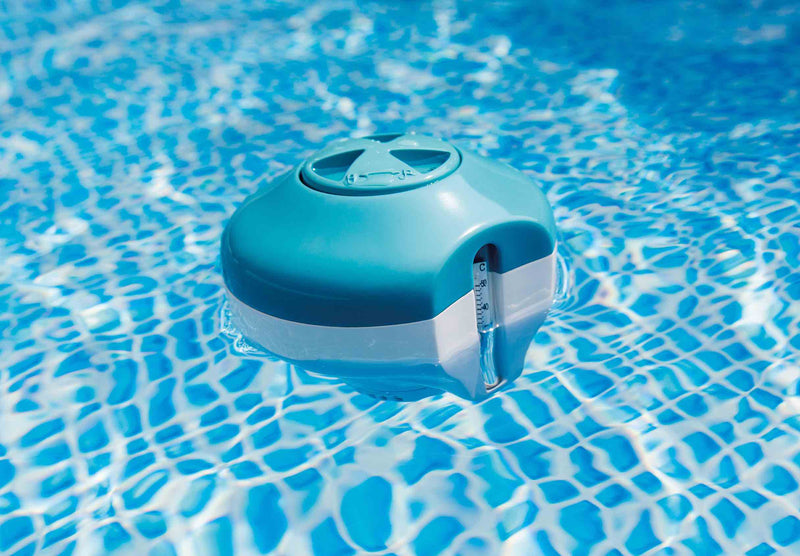 Laad afbeelding in galerijtoner, Witte chloordrijver met thermometer in het zwembadwater.