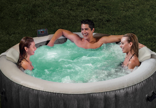 4 redenen waarom je een jacuzzi in je tuin MOET hebben