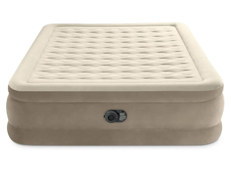 Laad afbeelding in galerijtoner, Een beige Intex ultra plush tweepersoons luchtbed met een ingebouwde pomp
