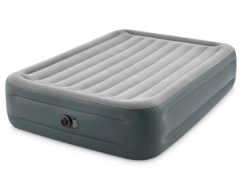 Het Intex Essential Rest Tweepersoons Luchtbed van Intex is een grijs opblaasbed met Fiber-Tech® technologie en een ingebouwde elektrische pomp, afgebeeld tegen een witte achtergrond.